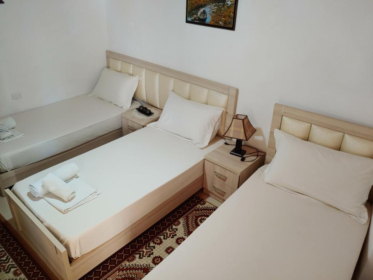 Tomor Shehu Guest House Берат Екстериор снимка