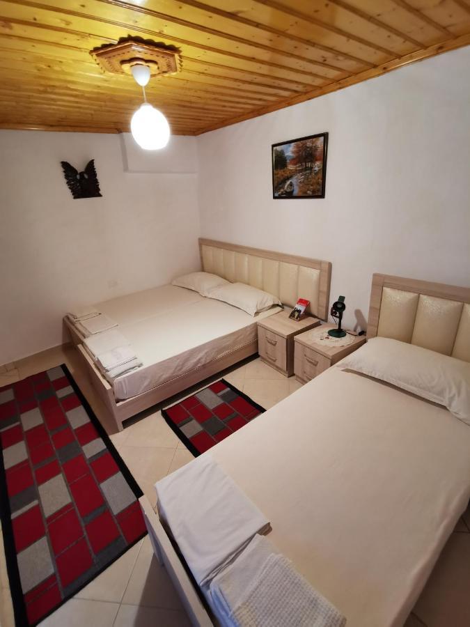 Tomor Shehu Guest House Берат Екстериор снимка